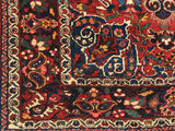 Antique Shahr-Kurd Bakhtiari Oriental Rug.   4’7”x 6’11”